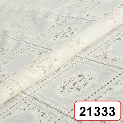 Клеенка без основы ажурная 1,37*20м, мод. TR-676 беж ПЕНЗАОПТ